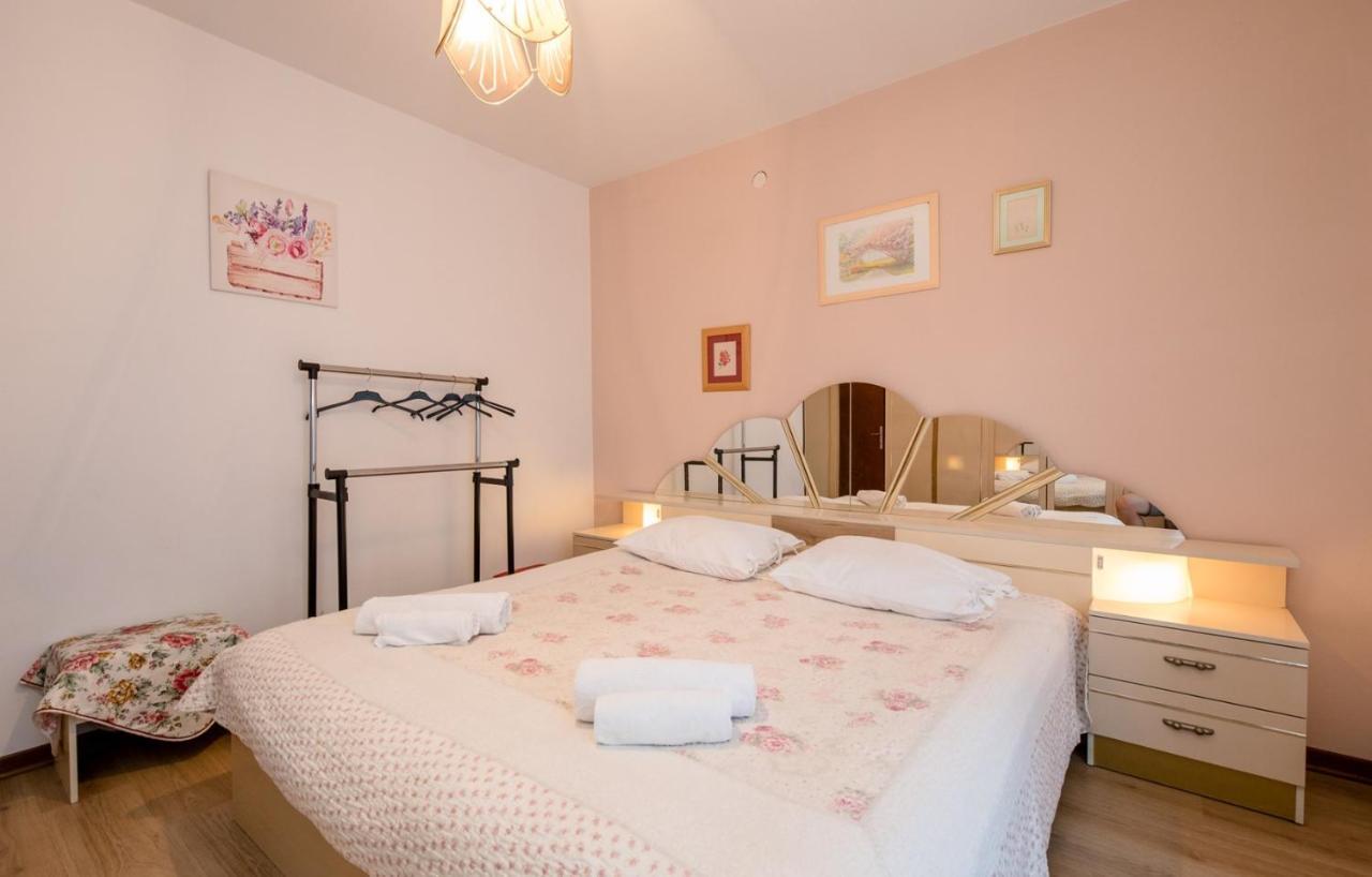 Apartments Vladimir 2836 Palit Extérieur photo